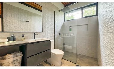 Casa Campestre con Diseño Nórdico Oriente Antioqueño