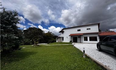 Casa finca campestre en venta sector el Yarumo vía San Antonio la ceja