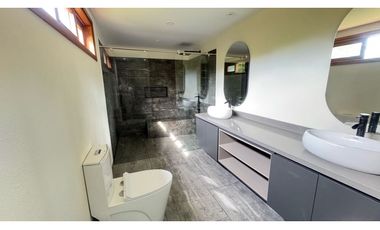 Casa finca campestre en venta sector el Yarumo vía San Antonio la ceja