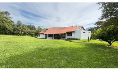 Casa finca campestre en venta sector el Yarumo vía San Antonio la ceja