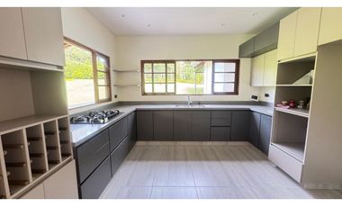 Casa finca campestre en venta sector el Yarumo vía San Antonio la ceja