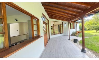 Casa finca campestre en venta sector el Yarumo vía San Antonio la ceja