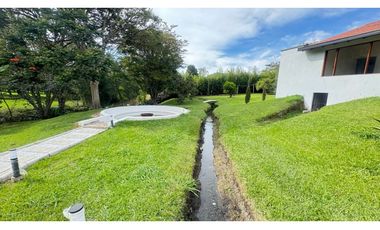 Casa finca campestre en venta sector el Yarumo vía San Antonio la ceja