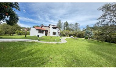 Casa finca campestre en venta sector el Yarumo vía San Antonio la ceja