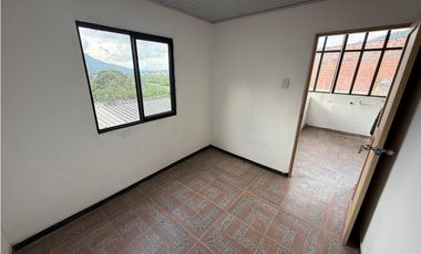 ✨ VENTA CASA EN SANTA ROSA DE CABAL – BARRIO LA FLORA