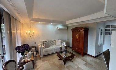 VENTA DE LUJOSA CASA EN EXCLUSIVA UNIDAD CERRADA EN EL POBLADO