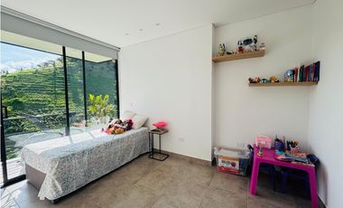 Venta de casa campestre en San Vicente Ferrer Vereda Chaparral