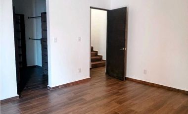 VENTA DE CASA CON ALBERCA EN CONDOMINIO LOMAS DE CORTES CUERNAVACA