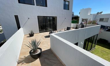 Casa a Estrenar en Cumbres del Lago en Venta