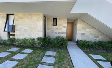 Casa a Estrenar en Cumbres del Lago en Venta
