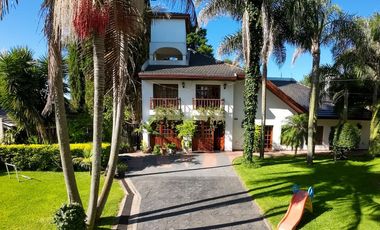 CASA 7 AMBIENTES VENTA RANELAGH JARDIN POR INOMATA