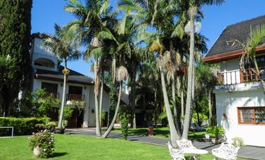 CASA 7 AMBIENTES VENTA RANELAGH JARDIN POR INOMATA