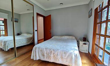 CASA 7 AMBIENTES VENTA RANELAGH JARDIN POR INOMATA