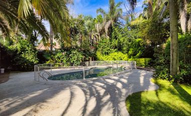 CASA 7 AMBIENTES VENTA RANELAGH JARDIN POR INOMATA