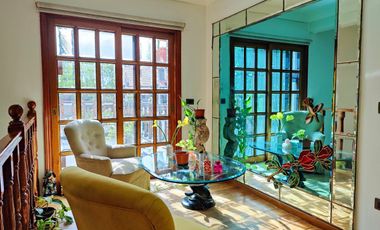 CASA 7 AMBIENTES VENTA RANELAGH JARDIN POR INOMATA