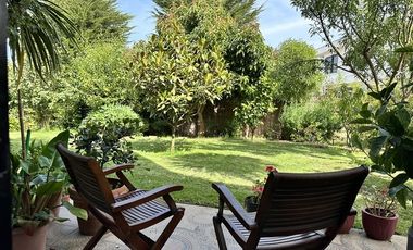 Casa en Arriendo en HERMOSA Y COMODA PROPIEDAD EN ARRIENDO DIARIO UBICADA EN MAITENCILLO 5 DORMITORIOS 4 BAÑOS