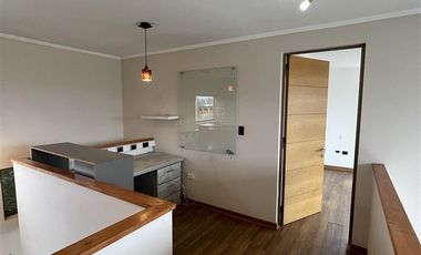 Casa en Arriendo en Sector Teniente Serrano