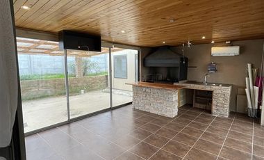 Casa en Arriendo en Sector Teniente Serrano