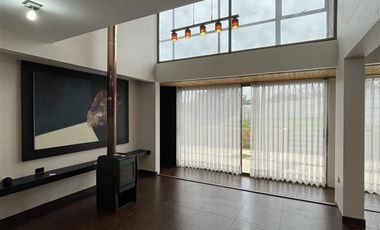 Casa en Arriendo en Sector Teniente Serrano