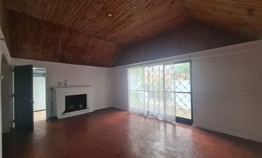 Casa en Arriendo en Población Cuadra