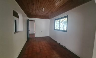 Casa en Arriendo en Población Cuadra