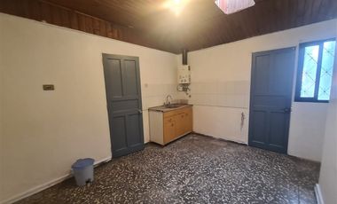 Casa en Arriendo en Población Cuadra