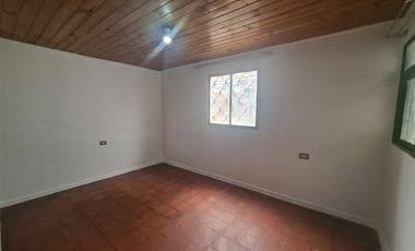 Casa en Arriendo en Población Cuadra