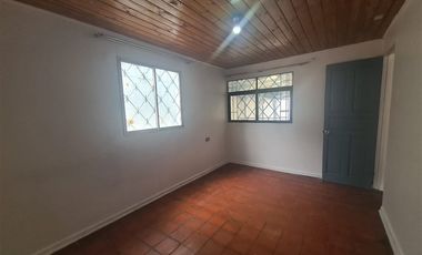 Casa en Arriendo en Población Cuadra