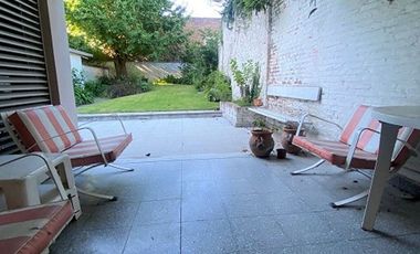 VENTA Casa 4 Dormitorios. Cochera - Parque