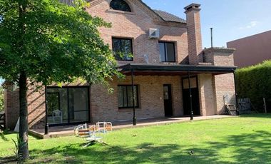 Alquiler casa a laguna Las Glorietas, Nordelta