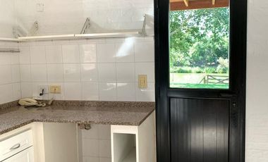 Alquiler casa a laguna Las Glorietas, Nordelta