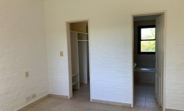 Alquiler casa a laguna Las Glorietas, Nordelta