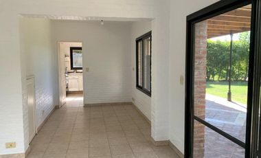 Alquiler casa a laguna Las Glorietas, Nordelta