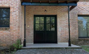 Alquiler casa a laguna Las Glorietas, Nordelta