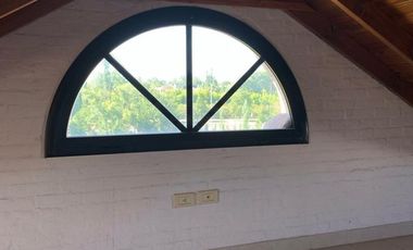 Alquiler casa a laguna Las Glorietas, Nordelta