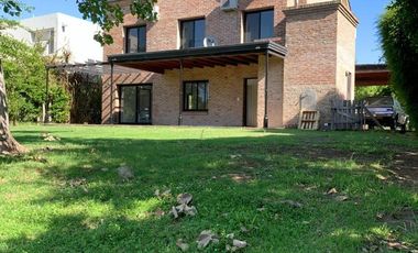 Alquiler casa a laguna Las Glorietas, Nordelta