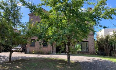 Alquiler casa a laguna Las Glorietas, Nordelta