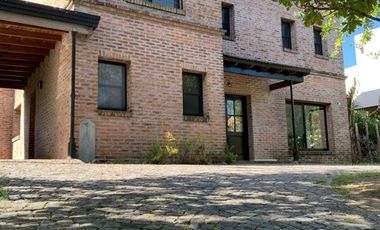 Alquiler casa a laguna Las Glorietas, Nordelta