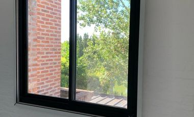 Alquiler casa a laguna Las Glorietas, Nordelta