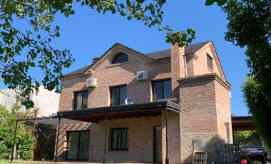 Alquiler casa a laguna Las Glorietas, Nordelta