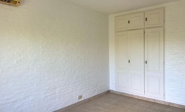 Alquiler casa a laguna Las Glorietas, Nordelta