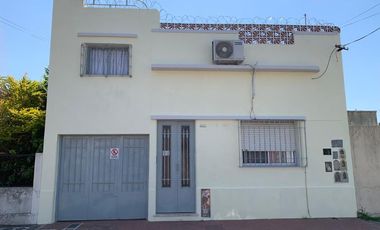 Departamento Tipo Casa en alquiler en Villa Dominico