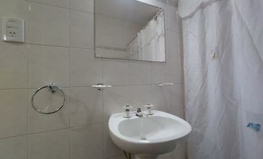 Casa PH en alquiler en Lanus Oeste