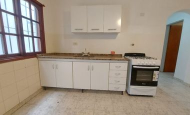 Casa PH en alquiler en Lanus Oeste