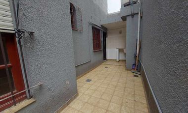 Casa PH en alquiler en Lanus Oeste