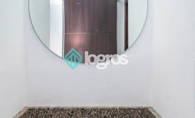 Departamento amoblado en venta de 2 dormitorios en Macrocentro