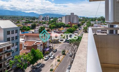Departamento amoblado en venta de 2 dormitorios en Macrocentro