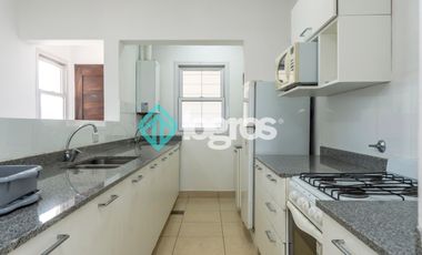 Departamento amoblado en venta de 2 dormitorios en Macrocentro