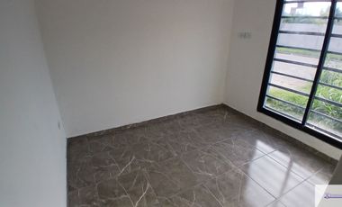 Casa en venta c/ cochera en 9 de Julio