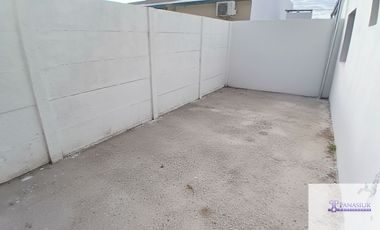 Casa en venta c/ cochera en 9 de Julio